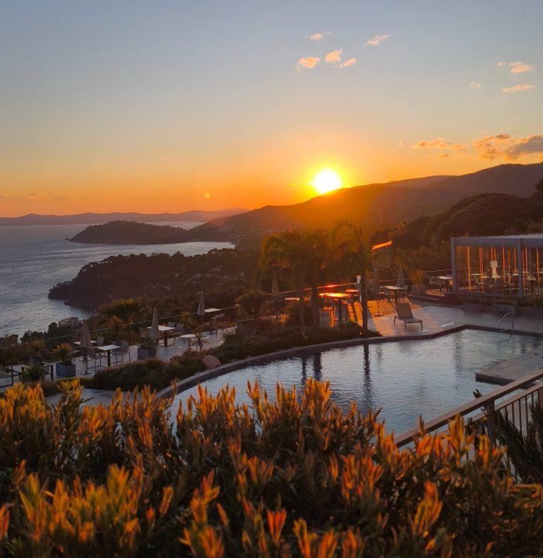 RESTAURANT CAFE L'ENVOL RAYOL CANADEL GOLF DE SAINT TROPEZ